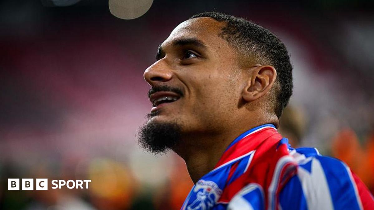 Chelsea reforça defesa com Maxence Lacroix