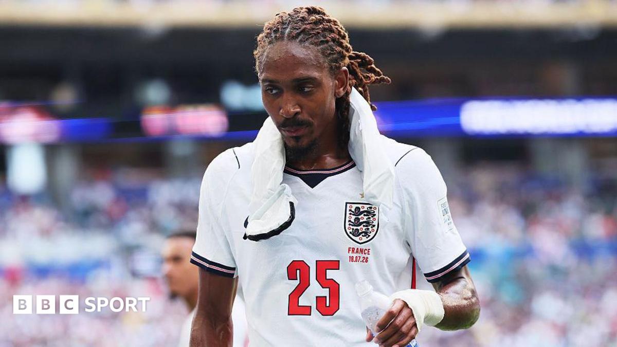 De Zerbi Quer Convencer Spence a Permanecer no Spurs