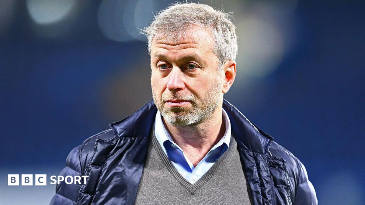 Chelsea é multado em £10m por violar regras de pagamentos a agentes