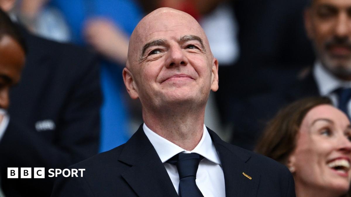 Fifa em crise: plano de Infantino para vender competições é criticado