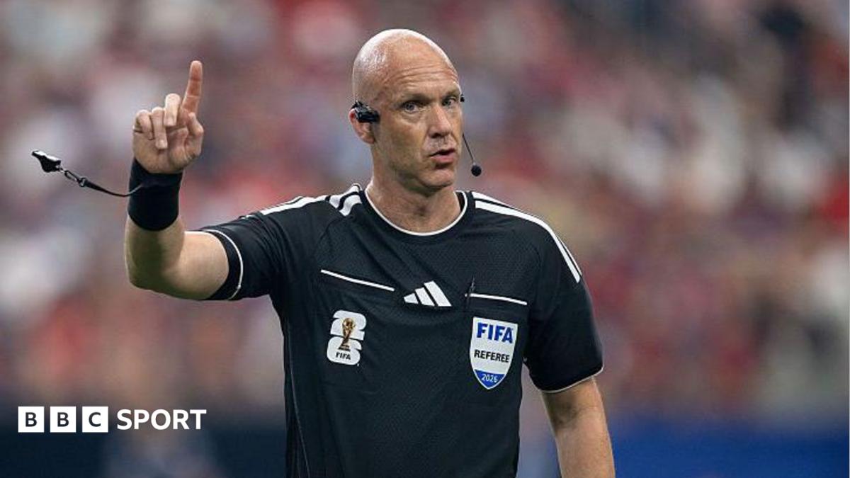 Anthony Taylor nomeado diretor de arbitragem na Turquia