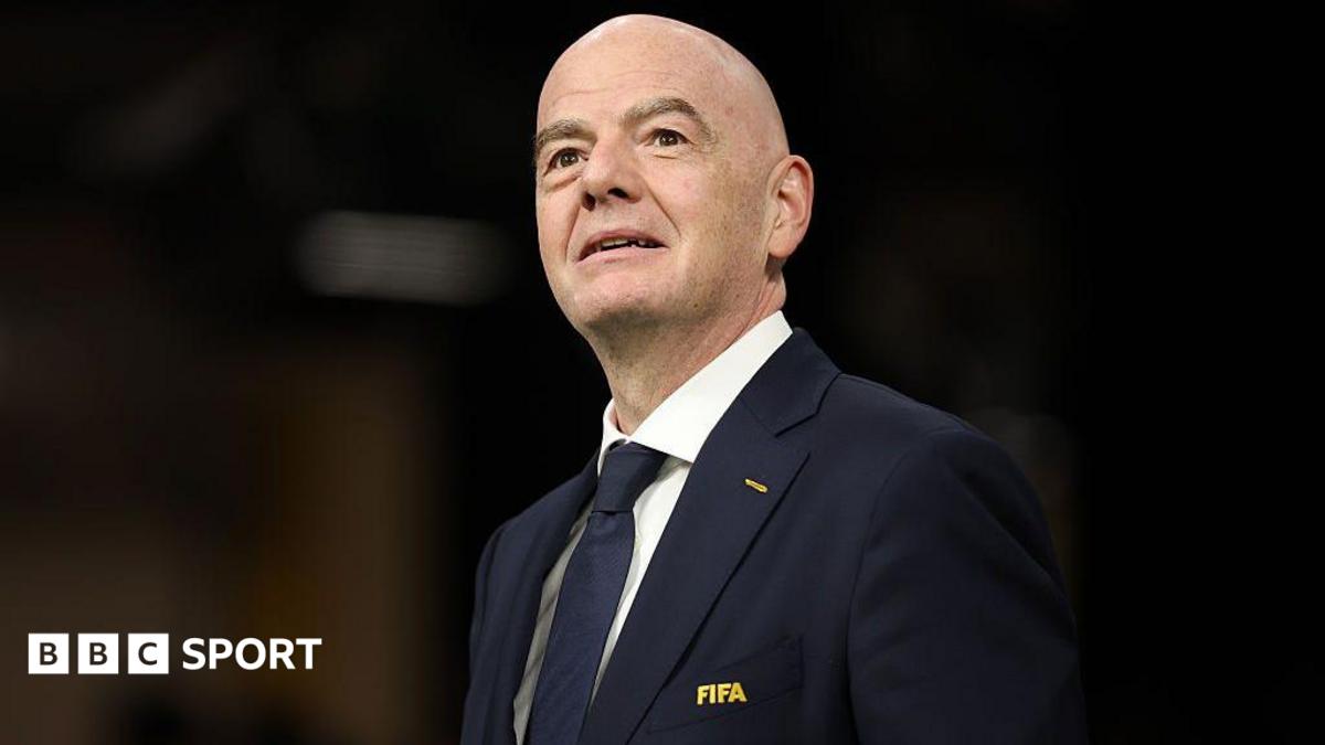 Infantino Mantém Presidência da FIFA Após Crise