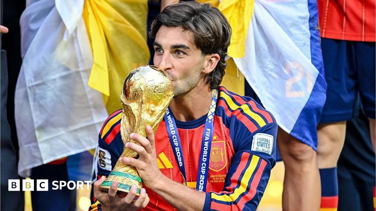Ferran Torres pode deixar o Barcelona