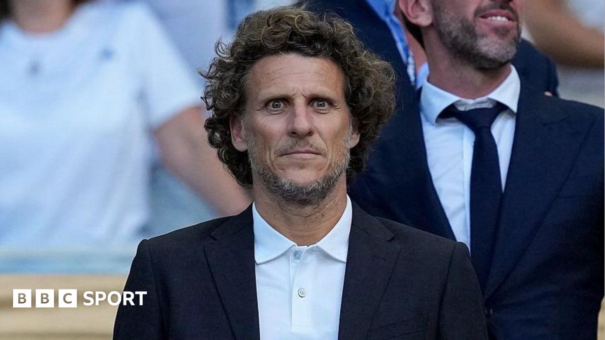 Diego Forlan assume interinamente a seleção do Uruguai