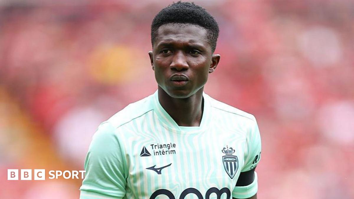 Monaco rejeita oferta do Crystal Palace por Lamine Camara
