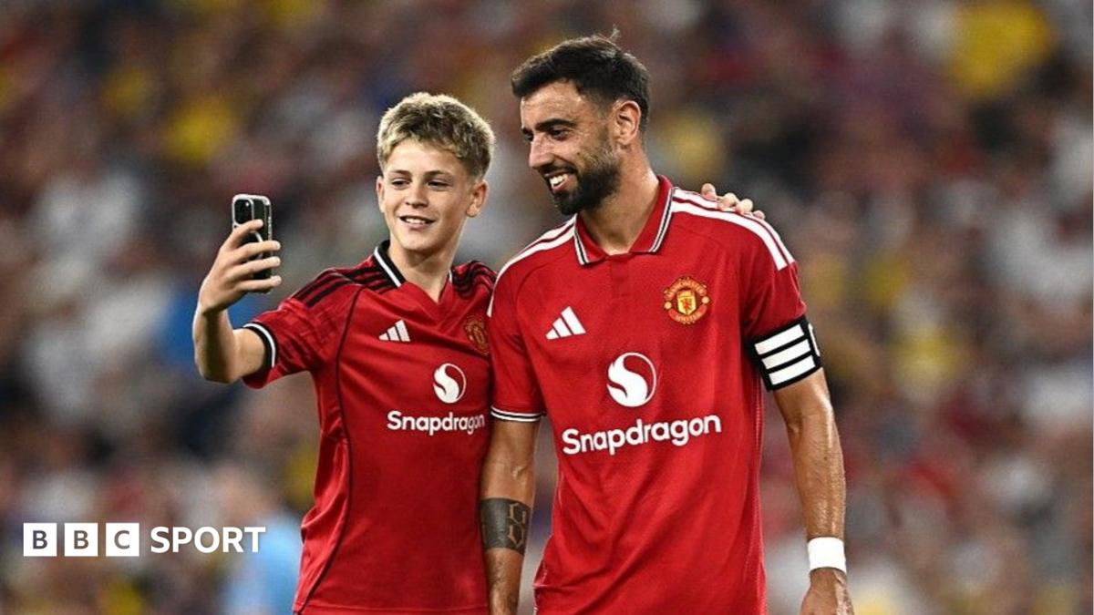 Fernandes é o centro das atenções no Manchester United