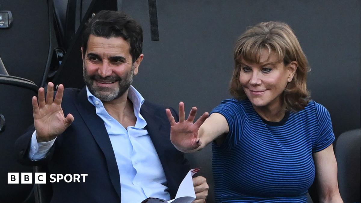 Família Gold vende participação no West Ham